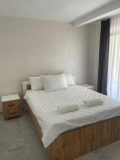 S & J Apartment - 0