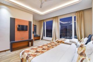 Hotel La Villa - 1