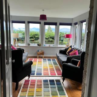 Wester Curr Cottage - Luxury 5-Star Cottage with Private Pool & Hot Tub - 0