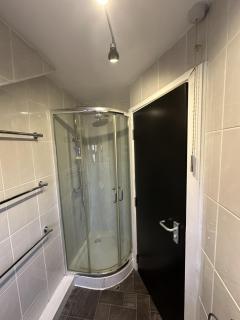 PLUS PROPERTIES Leeds 5 - 4