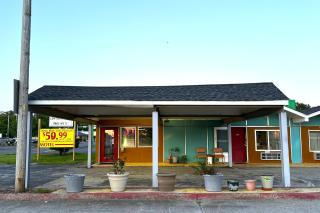 Gray Plaza Motel Benton Rend Lake I-57 - 2