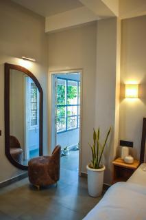 Karuna Court I Luxurious 2 BHK I Fully Equipped I Jalukbari - 4