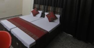 Sadhu Guest house - 4