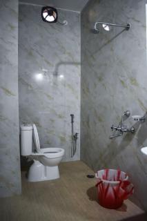 Karuna Court I Luxurious 3 BHK Flat I Fully Equipped I Jalukbari - 7