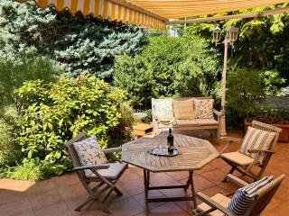 Inge's Arthouse & Gardenlounge, bei Frankfurt - Eschborn - 9