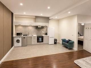 The City Nest Apartment - 4