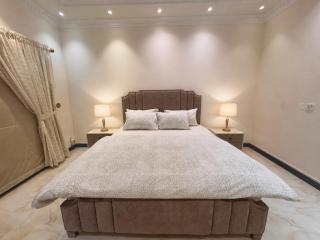 Private 1BR Lower Portion Getaway Near Raya Domen Mall PKLI and Airport - 3