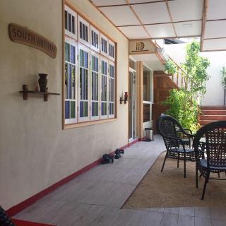 South Ari Inn - 3