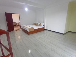 S&C Hilltop Bungalow - 6