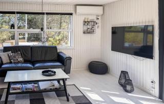 Beautiful Home In Henne With Sauna - 9