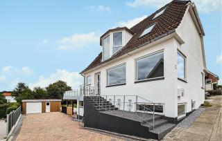 4 Bedroom Beautiful Home In Farsø - 3