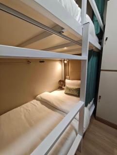 Lily House Hostel - 6