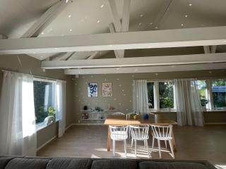 Ironman accommodation - Modern family villa in Berga - 3