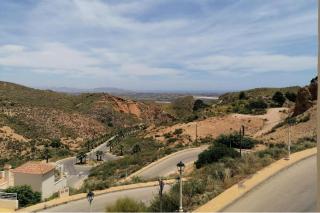 2 Bed House Sleeps 4 - Pool Sea Views Parking - 2