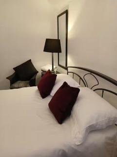 House Sleeps 12 with Parking - 9