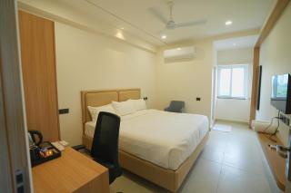 YVK GRAND INN Hitech City - Hyderabad - 5