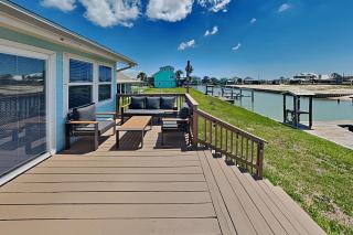 Hideaway at Redhead Road - 0