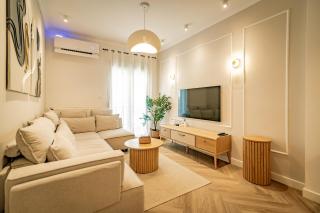 Homey luxury 2 bedroom apartment - 0