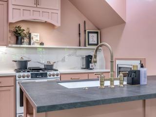 Dolly's Den at Selah- 3 bed 2 bath Sleeps 7 - Holiday Home - 6