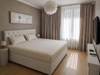 Waterfront Elegance - 9