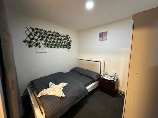 Tiny Master Room - 1