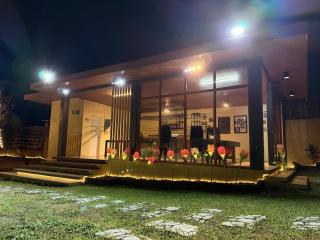 Modern Luxury Villa Private Pool Pet Friendly 4 Bedrooms Karaoke Netflix and Chill - 5