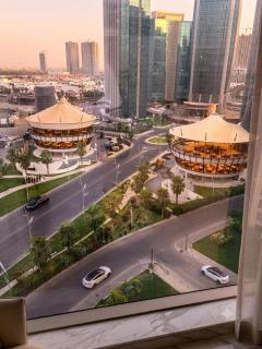 Luxury Empire Studio with Panoramic View - 1