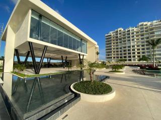 Amazing Views 3BR Home Pool Security Wifi Bowling - 2