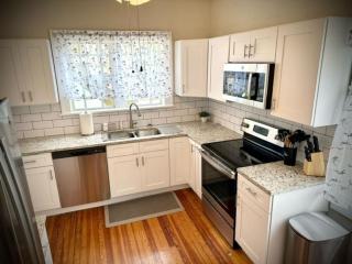 Bay Breeze Place - 3