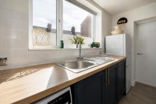 Earp House - Allerton Liverpool Stay - Sleeps 7 - 3