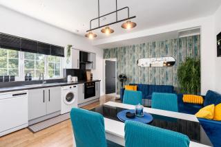 1 Bedroom Apartment with Free Parking in Swallownest, Sheffield - 1
