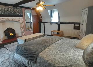 Driftway Stables Retreat - 1