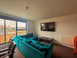 Modern Central Apartment Sleeps 6, Free parking - 9