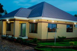 House of Vira Executive Lodge - 2