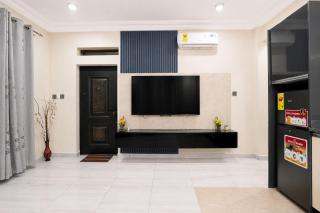 Maame's Court Apartments Spacious East Legon Stays - 0
