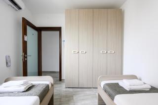 F10 Room 2, Private Room two single beds shared bathroom in shared Flat - Msida - 5