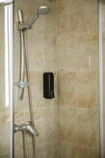 F10 Room 2, Private Room two single beds shared bathroom in shared Flat - 4