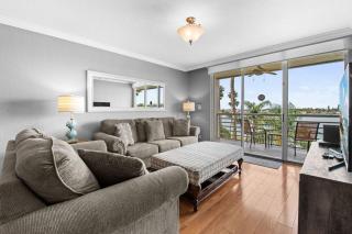NEW Stunning Bahia Vista Condo 8 410 - 9