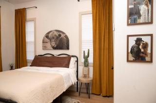The Rip at Selah- 4 bed + 2 bath Sleeps 8 - Holiday Home - 2