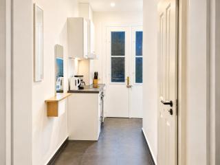Stylish 1BR Apartment Wiener Stadthalle - 6