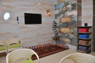 Regal Hotel Spa - 2