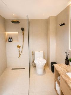 ROZ MARINE Boutique Hotel - 9