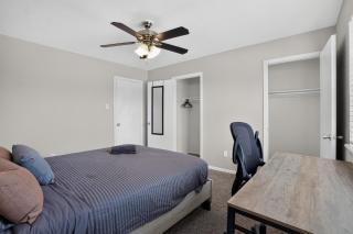 Regency Place Cozy 2BR for Work & Rest - 3