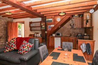 Dashel Cottage at Dockwell Farm - 4