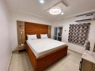 Kelvin Cameo Resort Hotel - 4