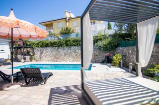 Apartments Flowers - Heated Pool Near Beach - 8