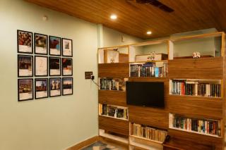 Jakes loft with Brahmaputra river views - 9