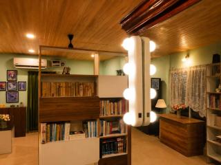 Jakes loft with Brahmaputra river views - 6
