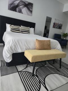 CityVue Luxe Condo by Avista - 5
