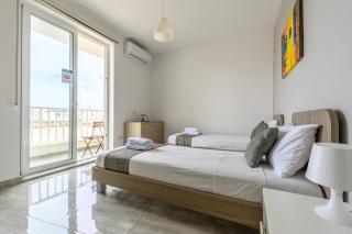 F8 Room 3, Private Room two single beds shared bathroom in shared Flat - Msida - 5